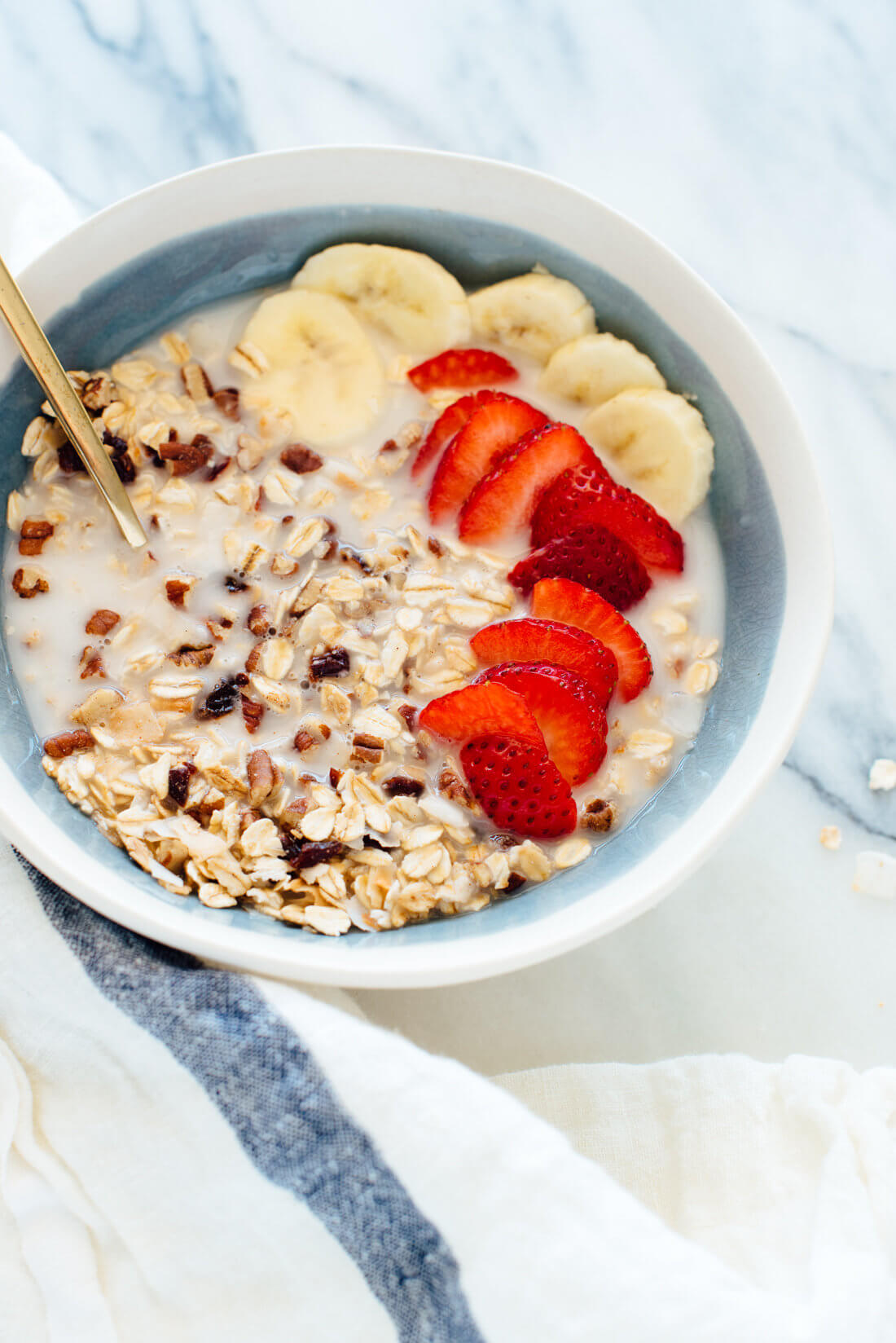 This healthy homemade muesli is absolutely delicious! Oats, pecans, coconut, dried cherries, and a touch of maple syrup and vanilla.